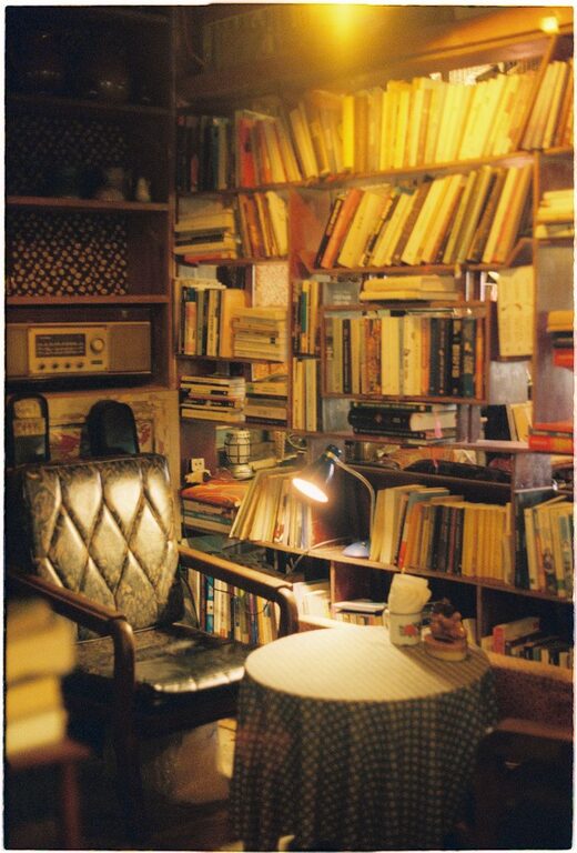 Tips for Creating a Cozy Reading Nook in Your Home
